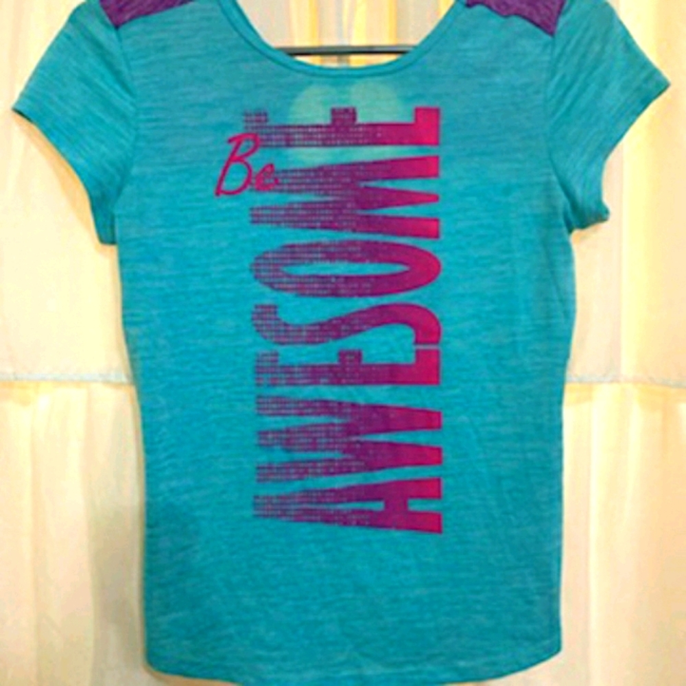 Girls Be Awesome active top